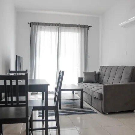 Renovated One Bedroom In With Pool Apartment Paphos